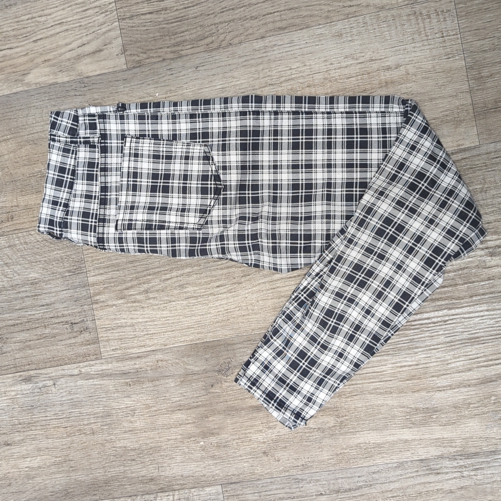Ultra High Rise Plaid Jeggings